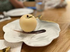 一颗桃子-自如ZSPACE四合院艺术餐厅