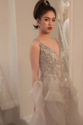 -艾米丽婚纱礼服