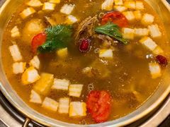 -顶顶汤火牛排火锅·经典铜锅涮肉