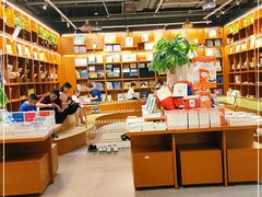 -博览书店(越秀悦汇天地店)