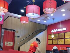 -鲁员外地锅鸡地锅鱼(古墩路店)