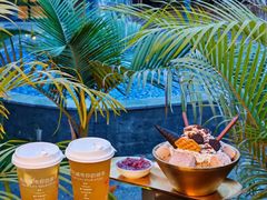 -茅草房·河畔园林火锅