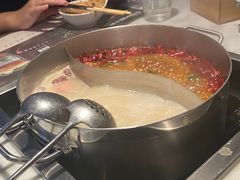 -尚尚仙·酸汤猪手·猪肚鸡火锅(华联万柳购物中心店)