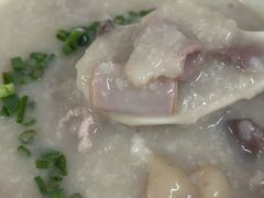 -洲心明记烧肉大粥(总店)