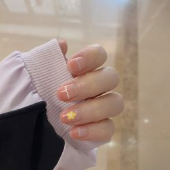 -槿里日式美甲工作室