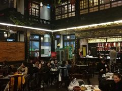 大堂-蔼若春.传承三十年云南菜(金碧公园店)