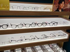 -LensCrafters亮视点(东方新天地店)