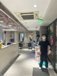 -PE SALON