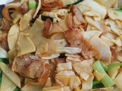 -油田美食农庄