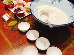 -西藏饭店·亚克·食光自助餐厅(文殊院店)