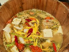 木桶酸菜鱼-中8楼风尚云南菜(颐堤港店)