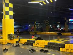 -极限PLAY运动娱乐新世界·团建派对表演休闲馆·室内高空游乐园