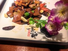 -魏铭鱼头捞饭(晋阳路店)