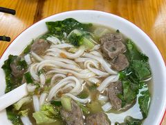 -明姨仔潮汕美食·碳炉猪脚·汕尾牛腩饭·起片鸡煲(起义路店)