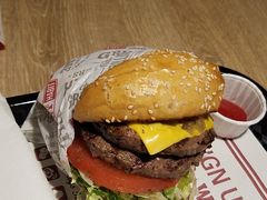 -The Habit Burger Grill 哈比特汉堡(复兴soho店)