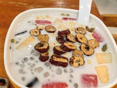 -老何家后安粉·糟粕醋海鲜火锅(三亚湾椰梦长廊店)