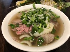 -鸿记越南牛鸡粉