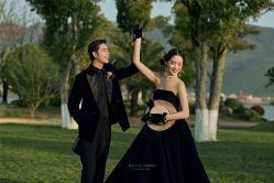点击看大图 -挪娅婚纱摄影皇家会所