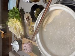 -四点金粥底火锅(沂州里店)