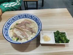 -丰登陕西水盆牛羊肉·泡馍