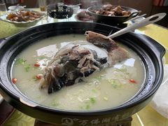 -万佛湖许老大铁锅鱼(黑金冠店)