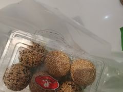 -白玉兰食品甜凤店(合生汇店)