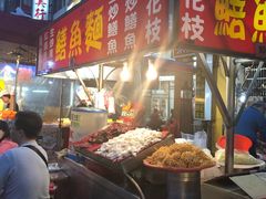 -六合夜市