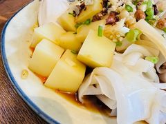 米豆腐拼卷粉-阿婉贵州苗家酸汤鱼(梅林店)