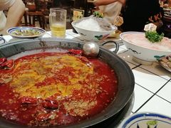 -旧街市鲜货老火锅(大光路店)