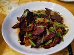 -贺记湘菜馆(东体育会路店)