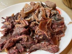 -闫家驴肉老店(华电一校店)