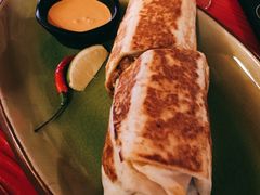 特色卷饼配酱料-Pistolera Mexican Cantina女枪手墨西哥餐厅(碧云路店)