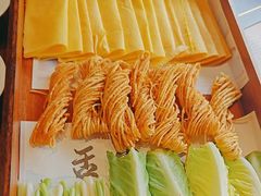 -湖畔鲁菜·二十年老字号餐厅(大明湖店)