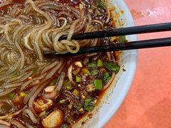 -董记冒节子肥肠粉