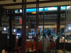 -阿瓦山寨·湘菜现炒·剁椒鱼头王(咸阳总店)