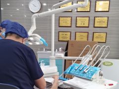-上海仁爱医院口腔科 · 种植
