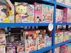 -逝水玩具折扣店