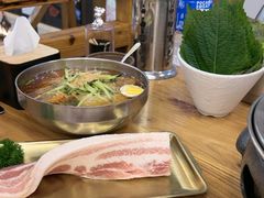 -青瓦餐厅·生鱼片·韩园烤肉(西塔店)