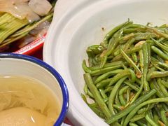 -闯关东东北农家菜(崂山石老人店)