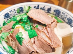 牛肉面-嘻小北·兰州清汤牛肉面(太平洋森活天地店)