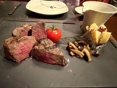-恰餐厅及酒吧 CHAR Bar & Grill (北京丽都皇冠假日店)