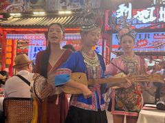 -刘姐啤酒鱼民族演艺餐厅(西街总店)