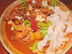 新疆大盘鸡-楼兰新疆主题餐厅(悠方店)