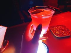 -饮湖威士忌鸡尾酒吧