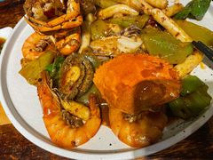 -臻鲜燕海鲜融合餐厅(金陵style店)