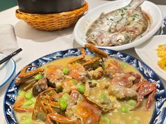 面拖六月黄-丫丫蟹庄·苏式园林农家乐·阳澄湖大闸蟹(阳澄湖莲花岛店)