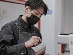 -UNI UNI(环亚凯瑟琳店)