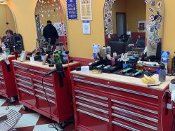 -Devilhands Barbershop男士理容店