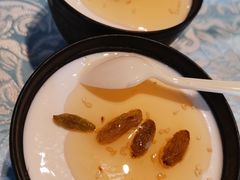 手工自制酸奶-巴扎美食·新疆菜·西域歌舞表演餐厅(新疆大厦店)