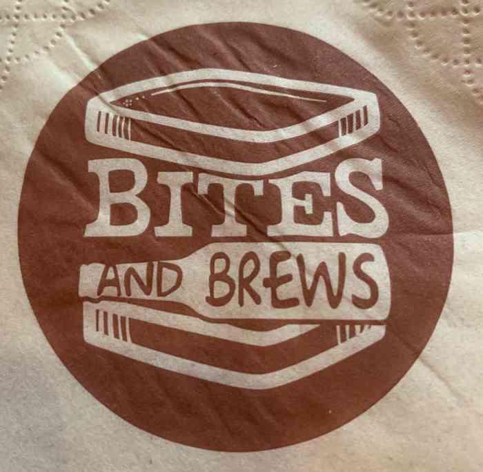 bites&brews(武定路店)-"看着楼下满客,没想到还有二楼,二楼很宽敞.